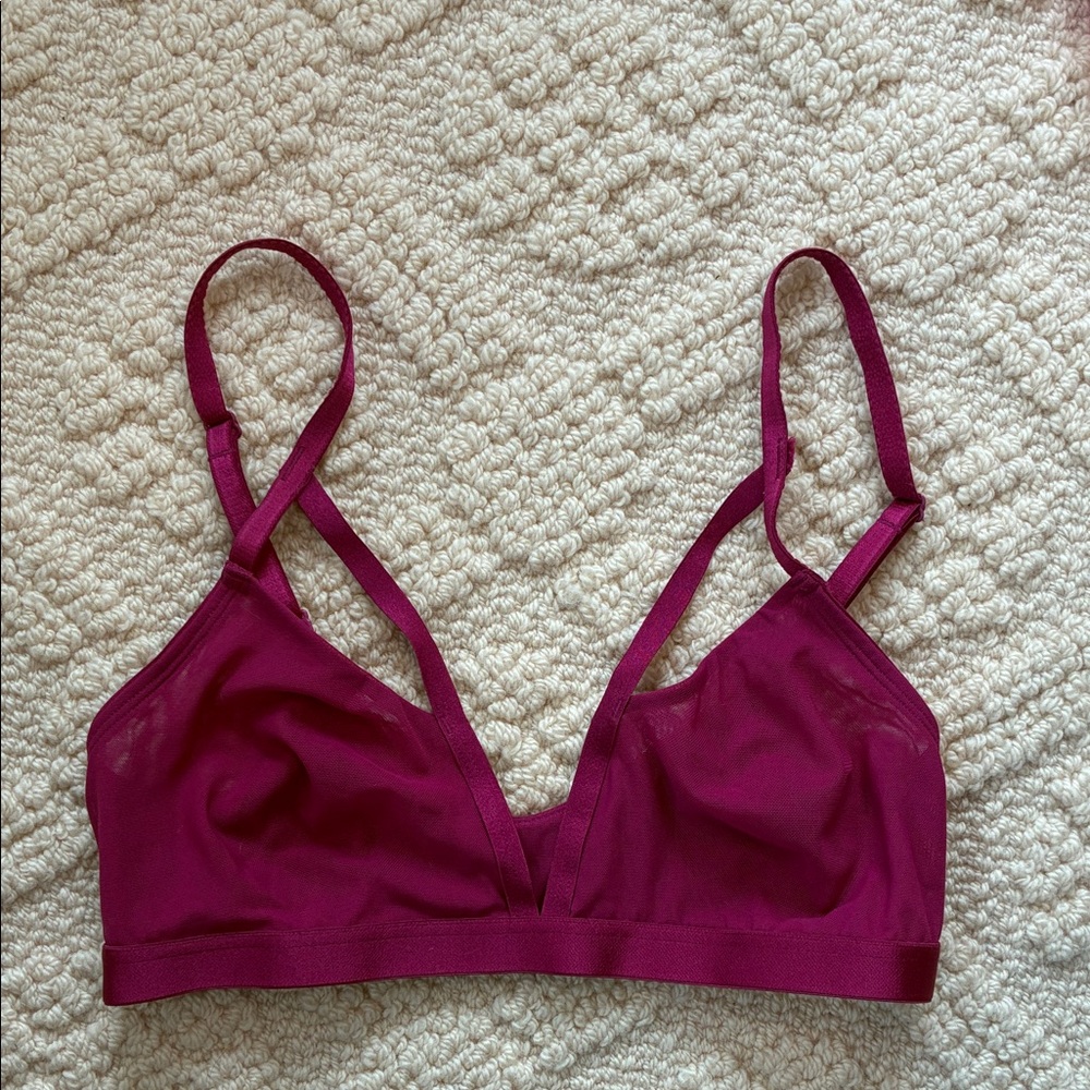 Parade Wireless Triangle Bralette - New